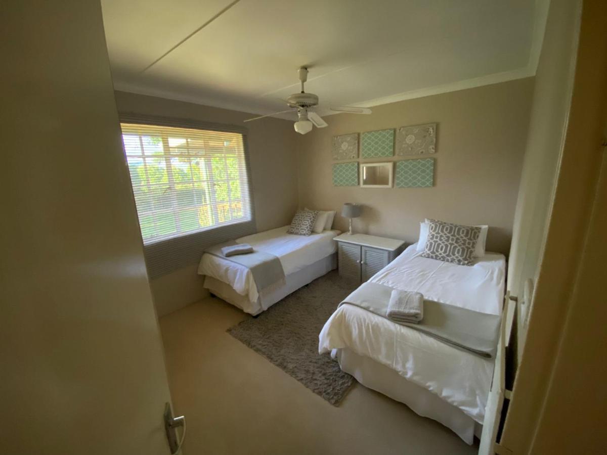 Villa Under The Oak Underberg Exterior foto